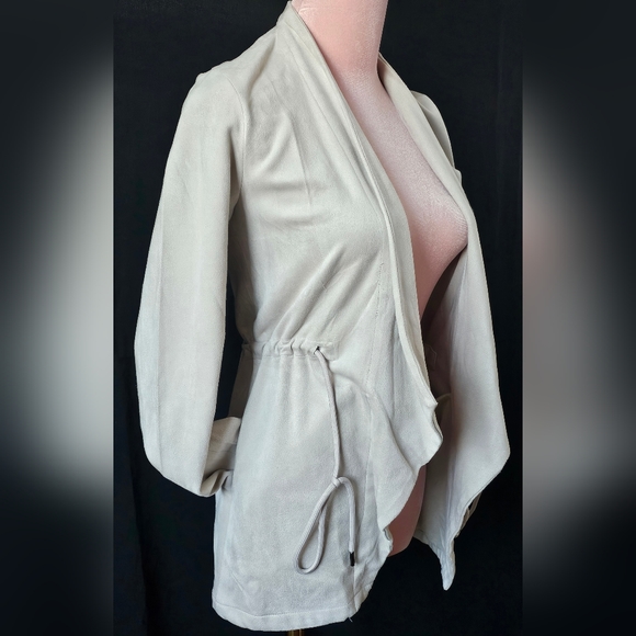 Jacket - Picture 5 of 5